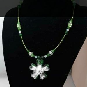 Green Sleek Shamrock Necklace